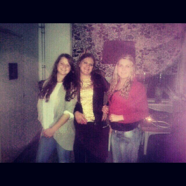 loveyouubesttxlaura