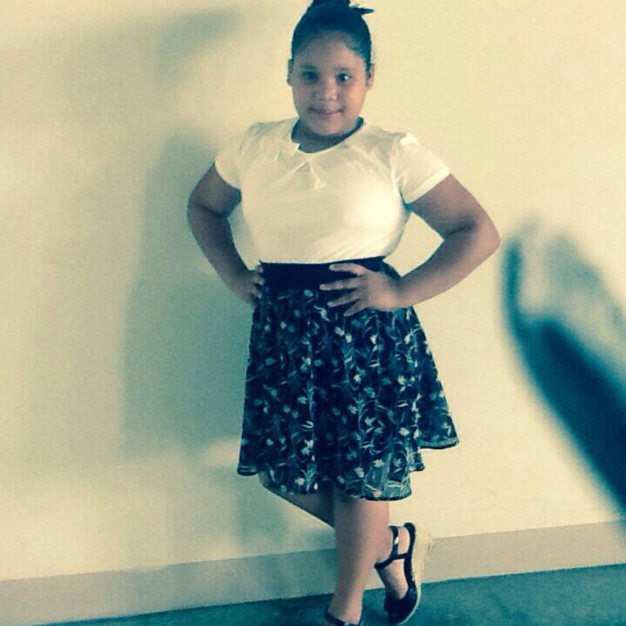 Yo soy asi no como muchos y hare lo pasible para completar mis sueños y mi familia y amigas:) hildamaris,chantal,dairis,emili,maria, Melani,ambar erika:)#%^_^:)