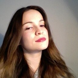 ...just a girl that thinks she's a movie director, that thinks she's an artist that sometimes believes to be a  writer...