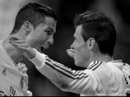 Amante del #Fútbol. Ex-jugador del Casa Venezuela y U.D Victoria. Cinturón marrón de karate. #RealMadrid y #RealSociedad