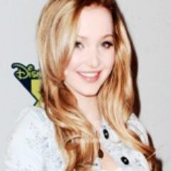 Hola Admiro a @DoveCameron Desde Mexíco y a @SelenaGomez pero mas @DoveCameron || Hello I admire @DoveCameron from Mexico and @SelenaGomez but more @DoveCameron