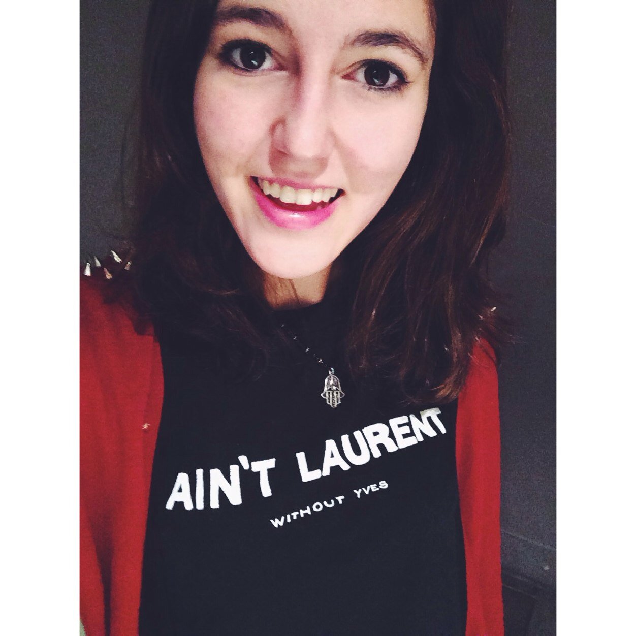 LauraAkroyd2's profile picture. 16. this world sucks, so I made my own (y).
Instagram and snapchat: laurakroyd 
Tumblr: http://t.co/X70j4BshA6