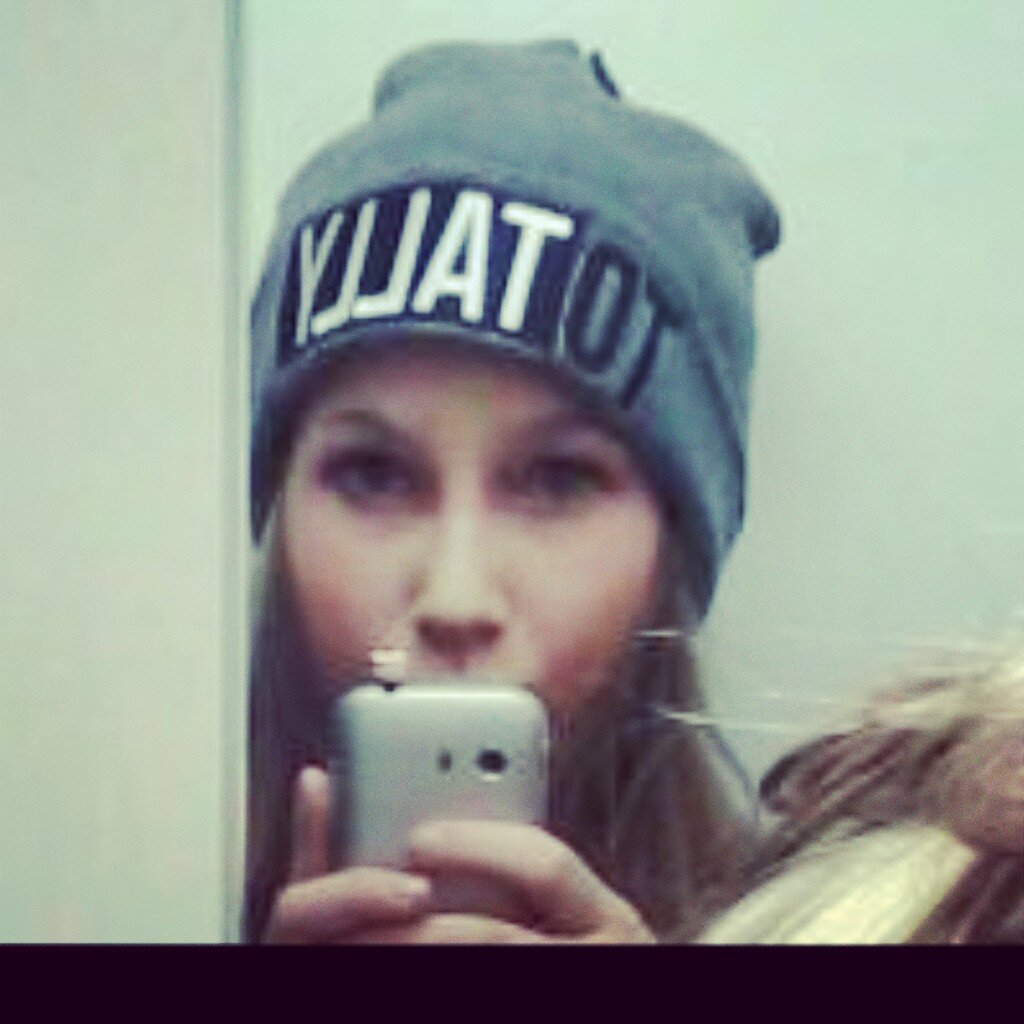 Follow me on Instagram ~ baerchen_31  Love you :*