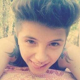 Seguime♥ 
GRACIAS por apoyarme en todo chicas bay .