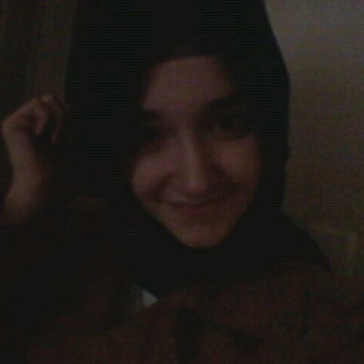 Özel resimlerin 15 tanesi 30 lira. Cam show yada reel görüşme düşünmüyorum. İlgilenenler tweet atsın. Takip ederim #turbanli #guzel #hijab