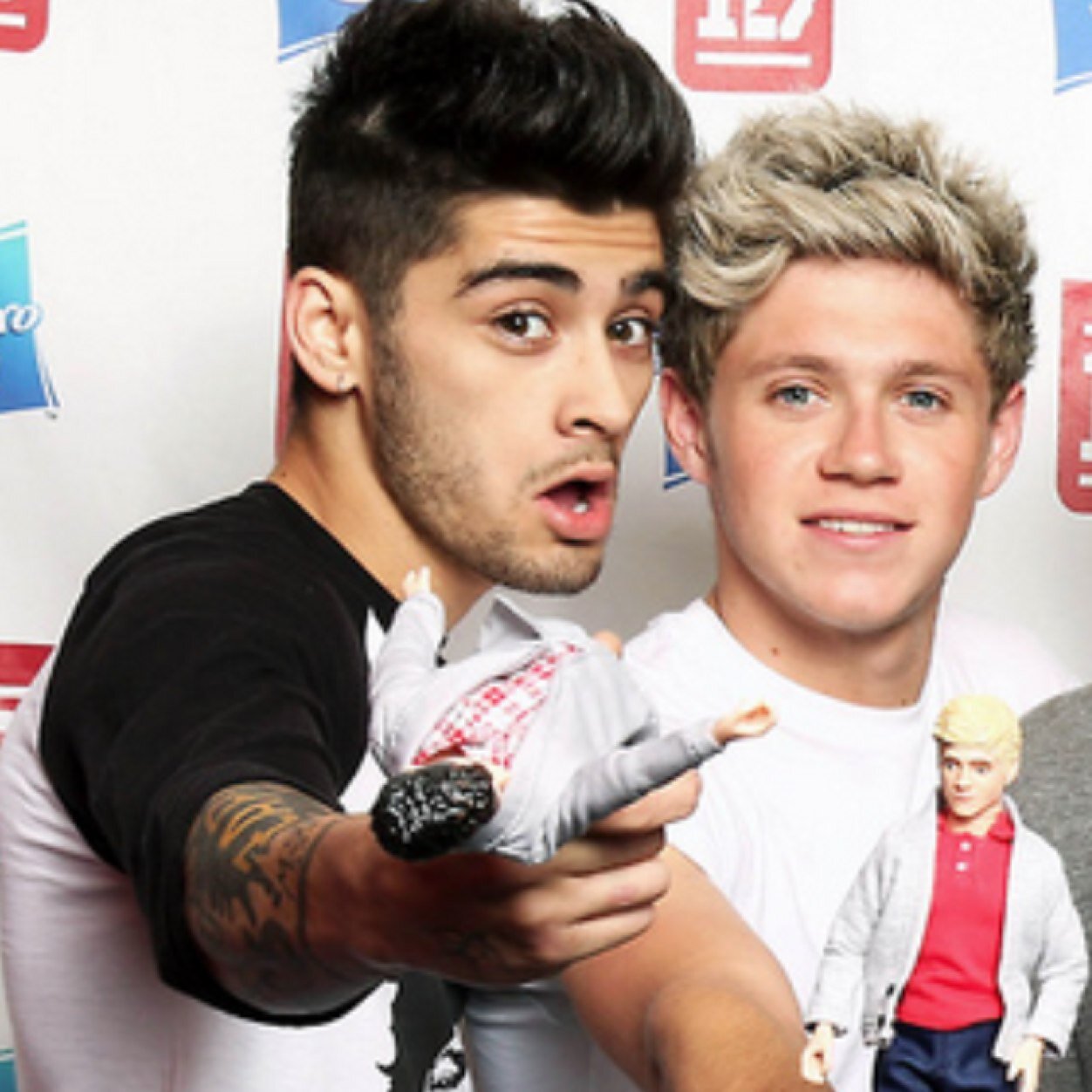 I just gave you a free follow, so go follow @_zaynspotato_ for me :) x