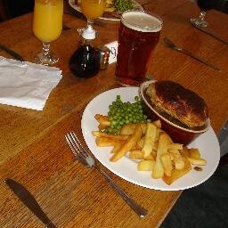 Re-tweeting pub reviews and ratings on British pubs. Please Tweet your recommendations or criticism for food, drinks, accommodation and events!