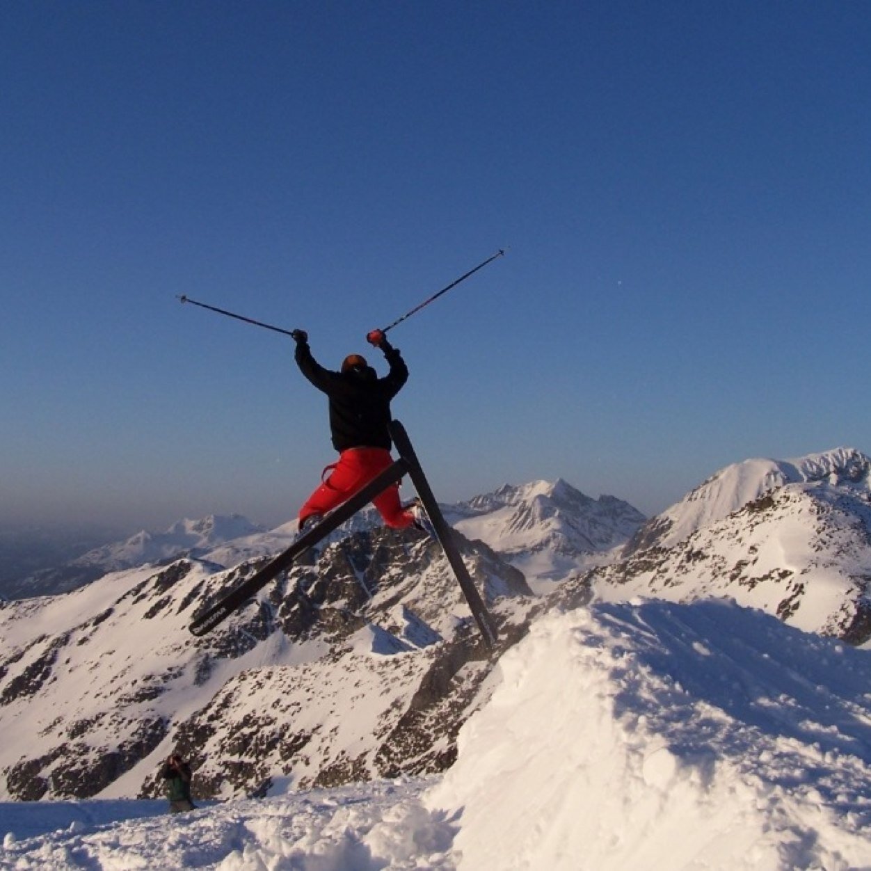 EMBCEX's profile picture. Журналист. Публицист. Фотограф.