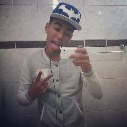 Xupa minha bola sem babar a outra