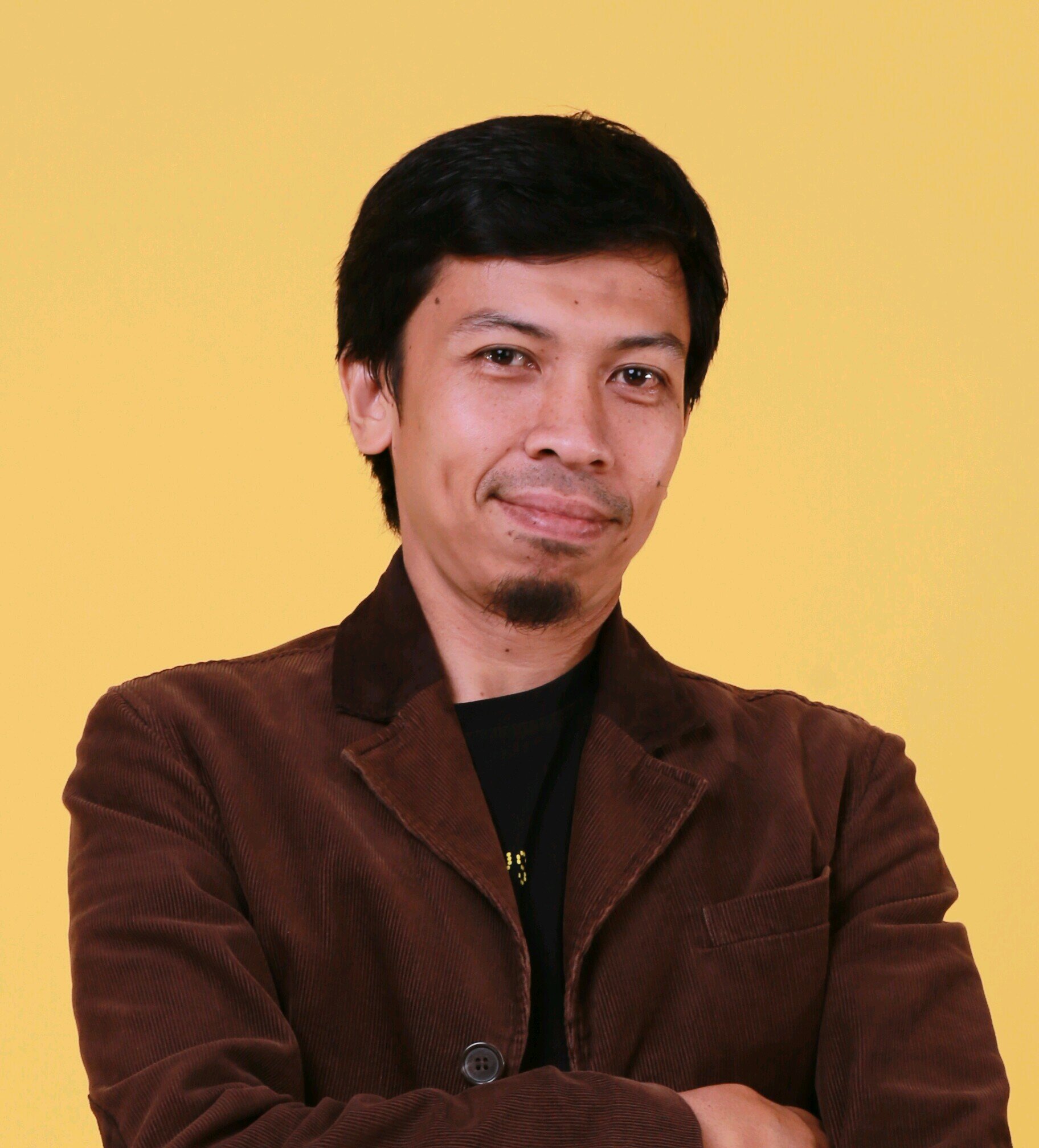 Industrial & graphic designer. Also as a chief designer & co founder of https://t.co/0D3QT81gIY