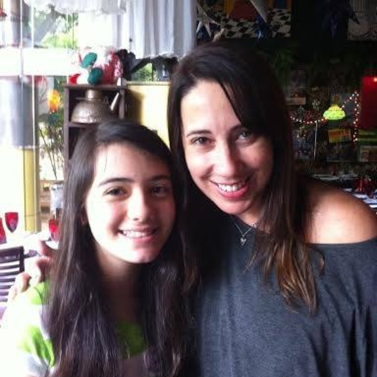 lovepaulap's profile picture. Fc para a Paula Pimenta, que a gente ama tanto!!! ♥ ♥ ♥