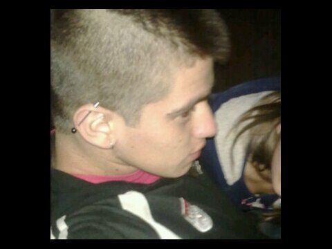 Todo es mejor con un poco de Rock n' Roll nenah.. Ricotero hoy y siempre!