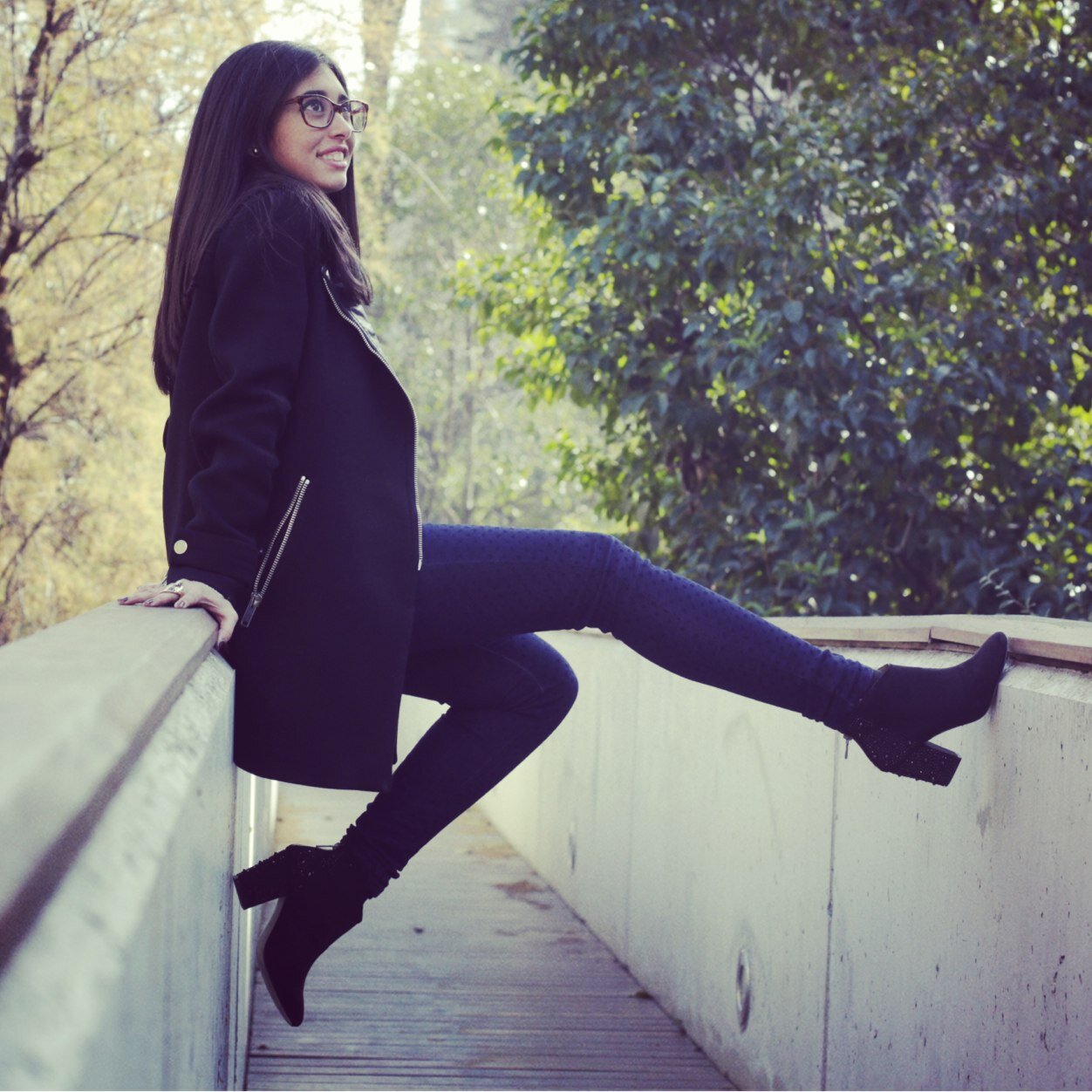 Fashion designer/Fashion stylist in Madrid. Viajera, soñadora, creativa y amante de la moda of course ! ✨ Que el fin del mundo te pille bailando ✨