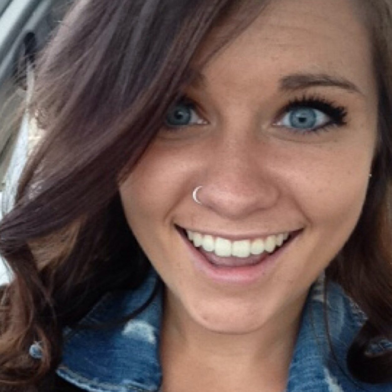 Public Relations student at Central Washington University. Advertising minor. Dance team captain.