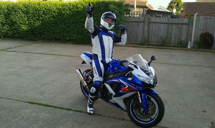 chicks_chris's profile picture. 