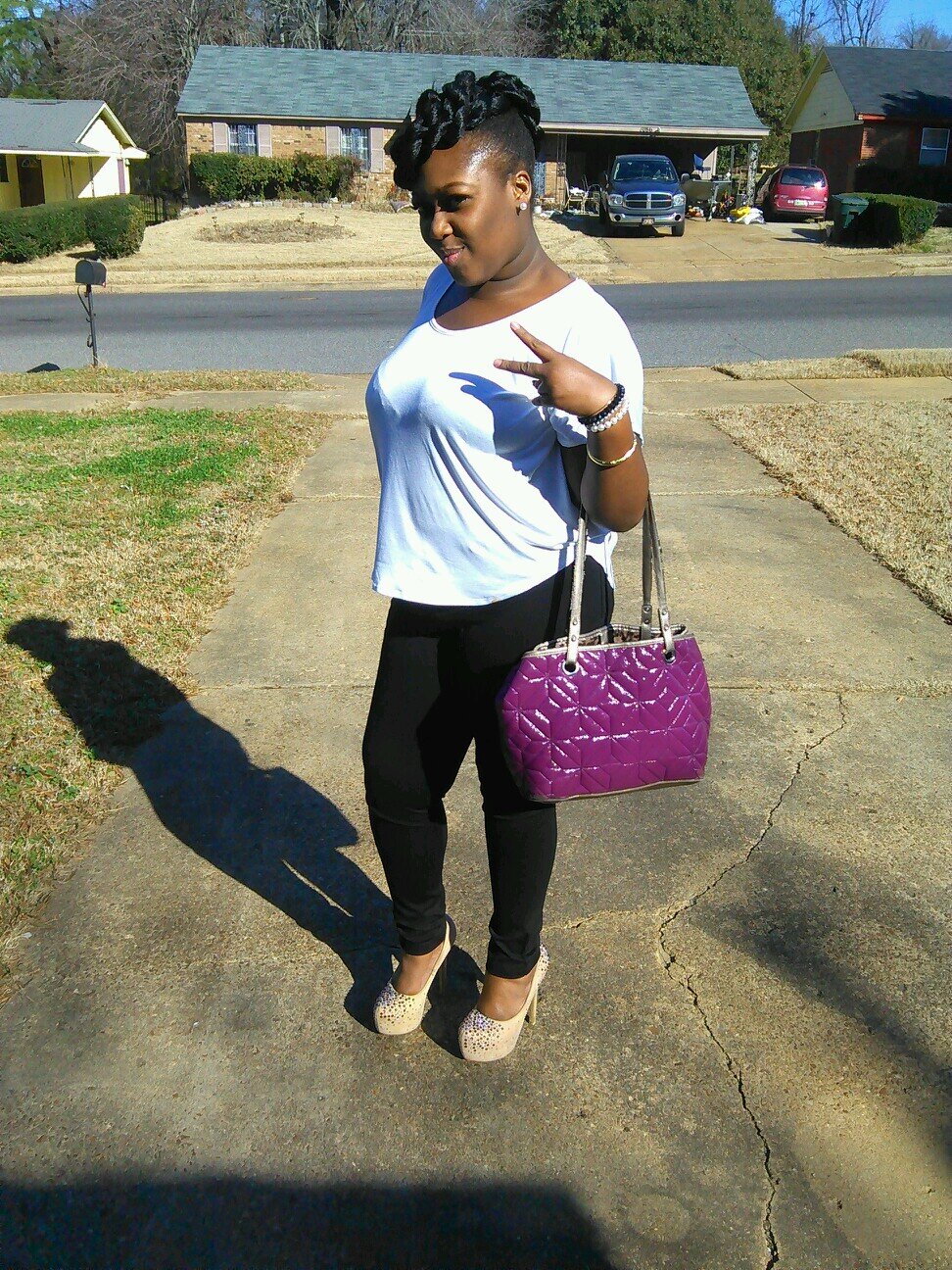 Follow me ill Follow back Its Nun but Love