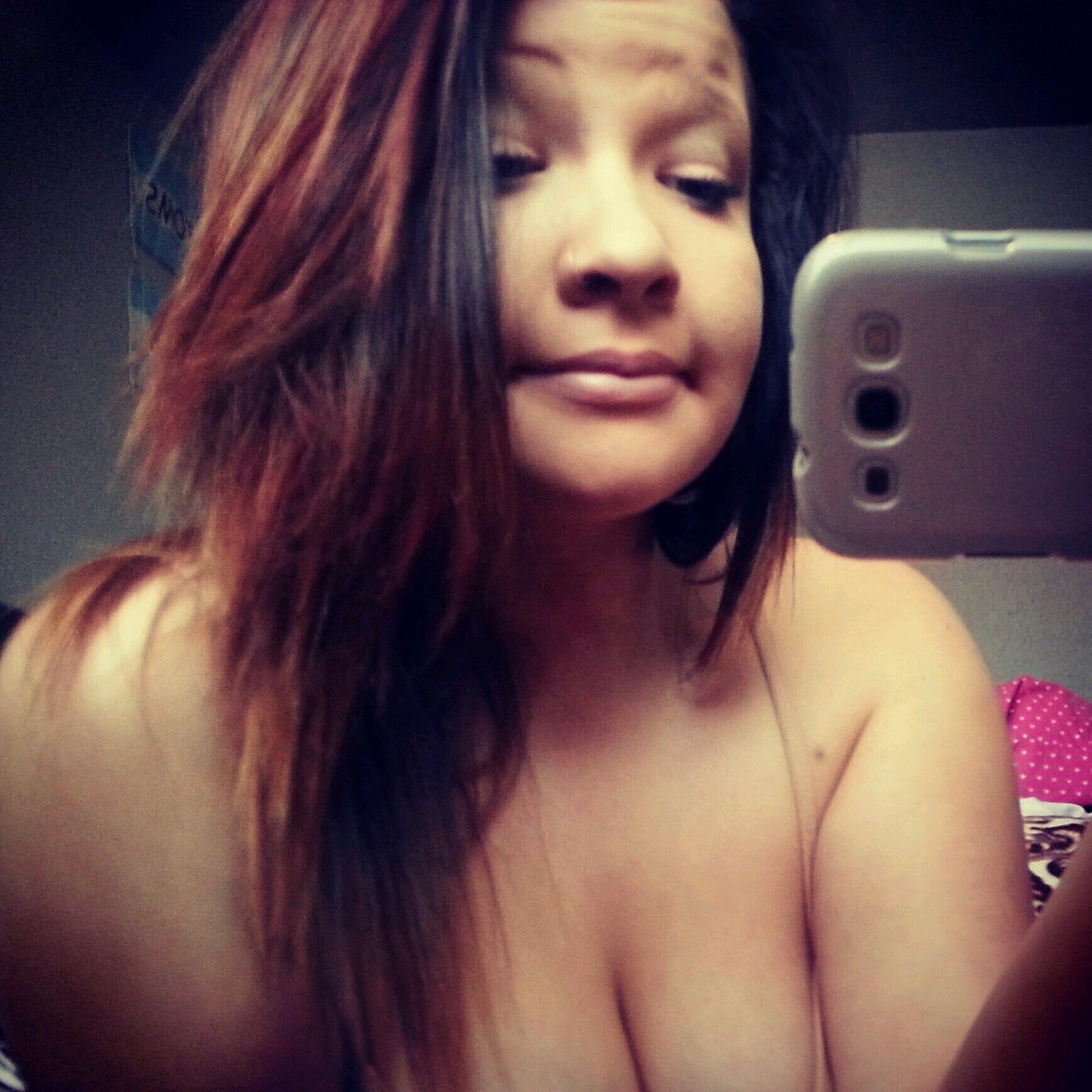 ·blue eyes ·singleee ·pussy eater ;o David Douglas .  Mary Jane ♡