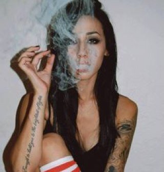 Kush smoking, fun loving, dork. I am who I am, either love me or hate me, but I won't change. A certain Lion man maybe stealing my heart.