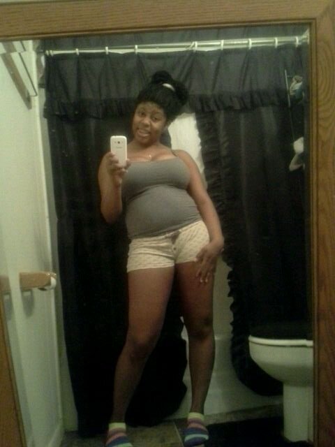 qwenyaia's profile picture. 