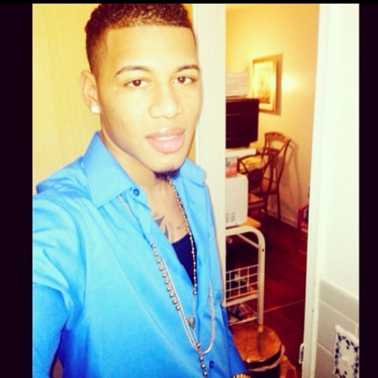 Algeny11's profile picture. calm, cool