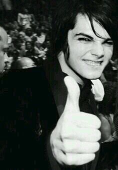 ekafsinger's profile picture. Whos Elvis?