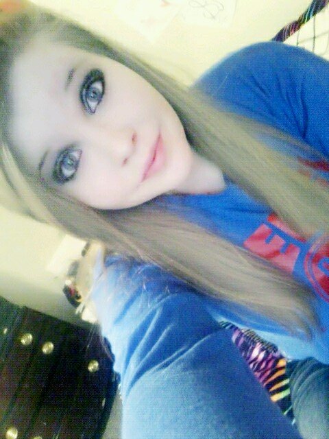 sarahxkey's profile picture. RJh cheerleader(: I'm athletic and I love music! I pretty much get along with everyone(: