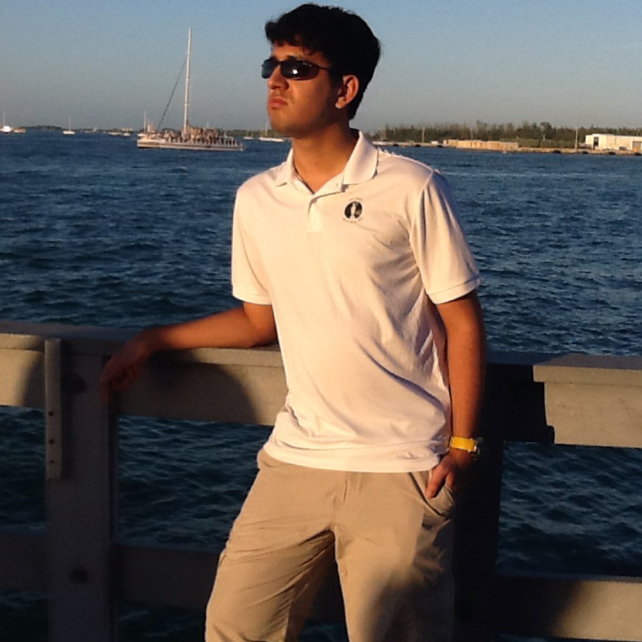 Handsome Flashy One :) Instagram: mzkhan95.