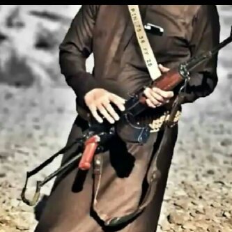 أنا رجل لاتكرار له لا احتاج للمدح ولا للغرور وضعت للحب قانون وللكرامة عنوان فاحذروا الاقتراب..
