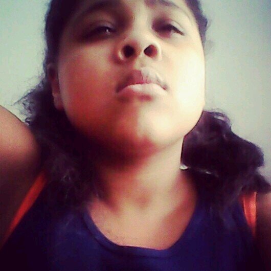 I like purple i am sweet i like to sing and dance and i am a twin