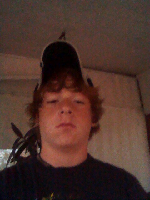 I'm 15,live in Hamilton,Alabama,love muddin,and country gals