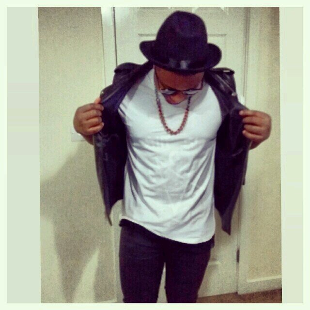 HUGE JOE BUDDEN FAN,  READ  MANGA/ANIME AND 2 MUCH NOVELS  ALSO BIG PES FAN.( WHY TRY TO FIT IN WHEN YOU A STANDOUT)