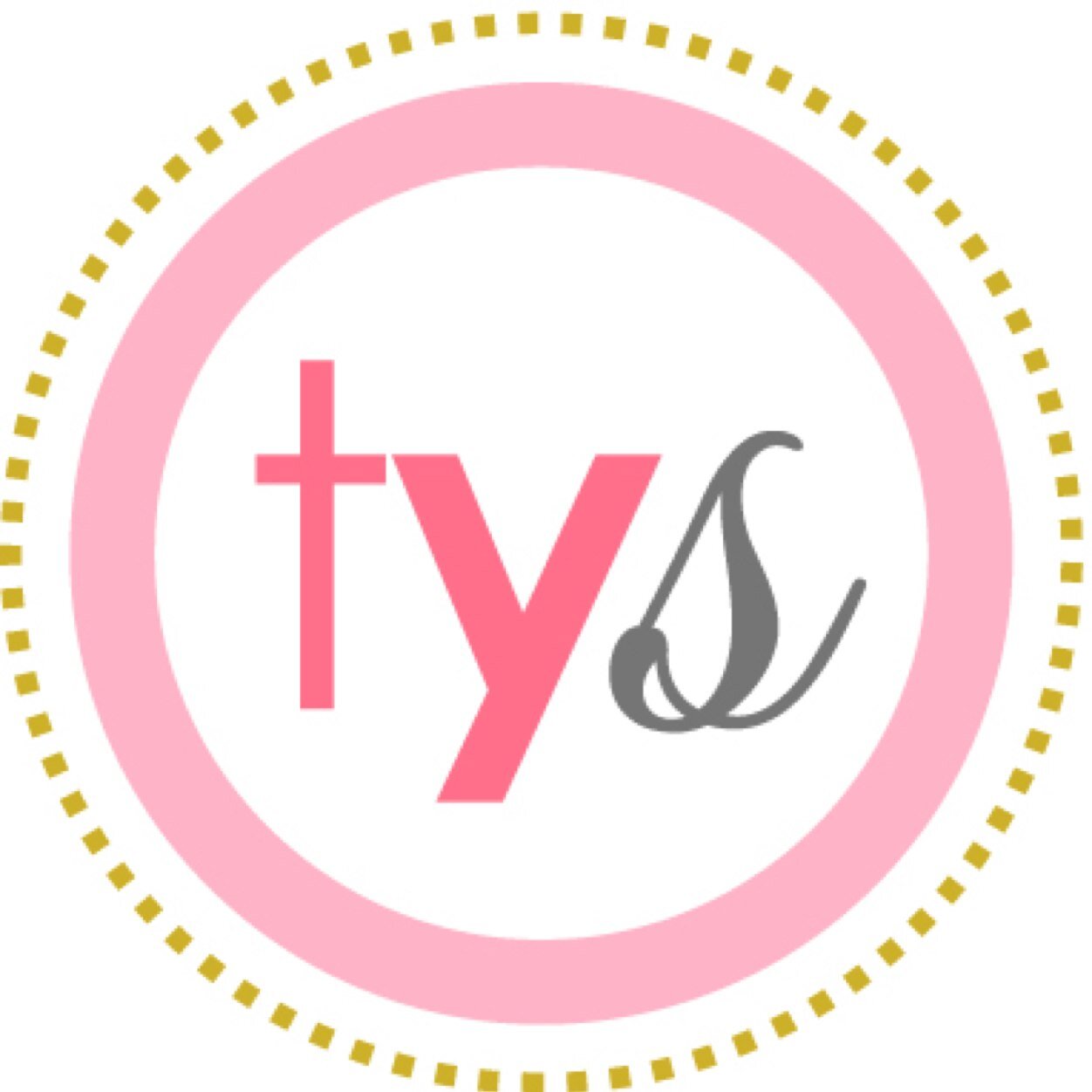 She's a dreamer, a doer, a vixen, she sees possibility in everything! • part of @TryMusGroup Inc.,