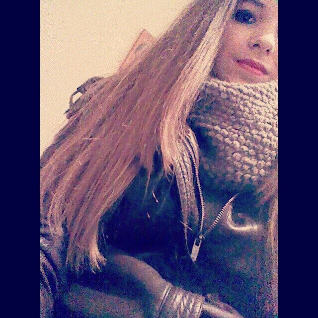 lauraorera18's profile picture. Nivel 14. Me levante hasta los huevos de vivir,te vi pasar y ahora ya vuelvo a sonreir.Me bebi la razon me fume el corazon.
De bar en bar
Orera/Villalengua.