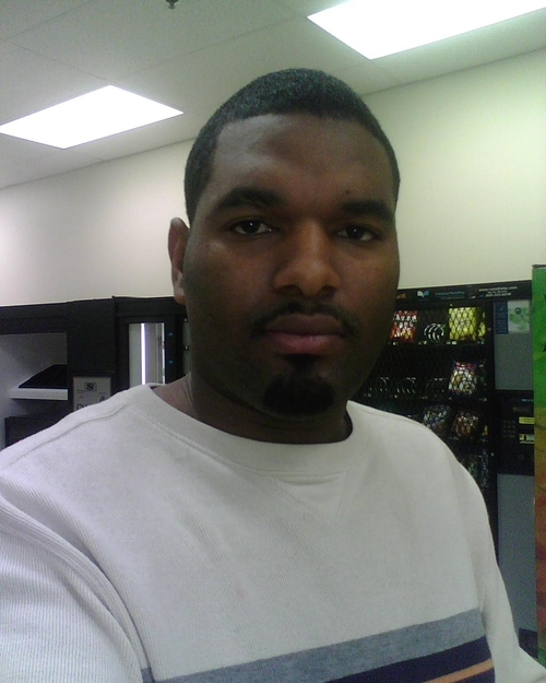 IzzyReid617's profile picture. Young independent and ambitious! Working on becoming succeessful in life. Promo code CL41553 for my site