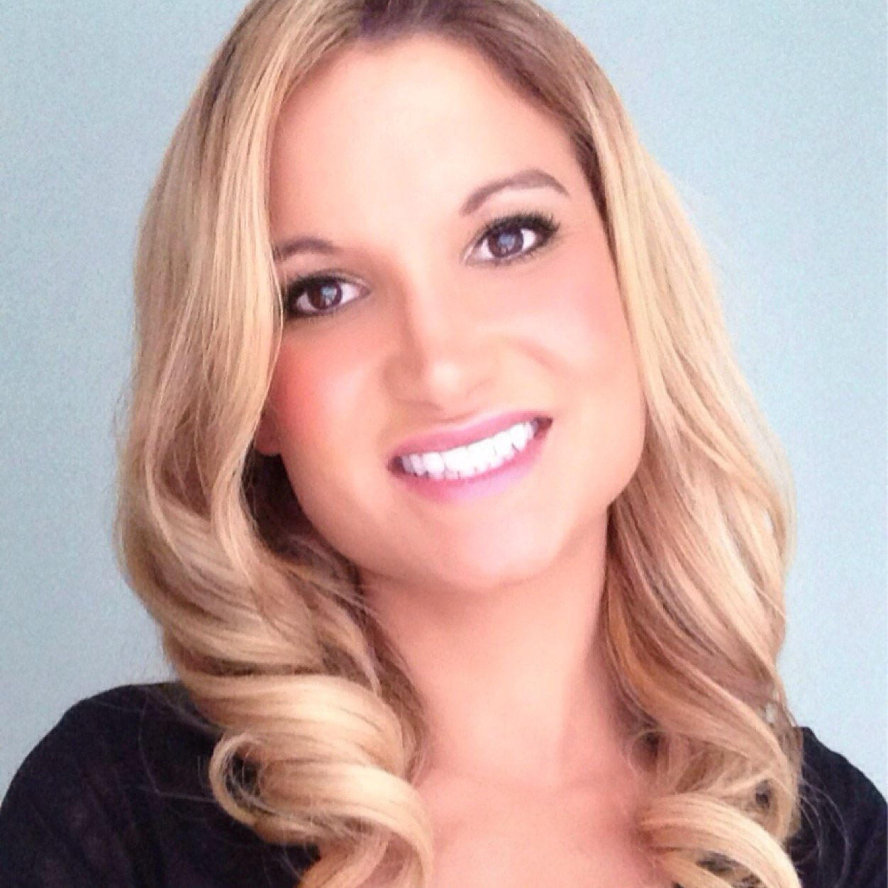 nicolegarrett's profile picture. I mistrust establishments that don't have Splenda