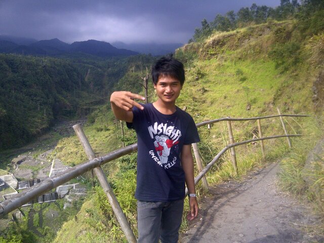 want to be yourself and be a simlpe.   :)