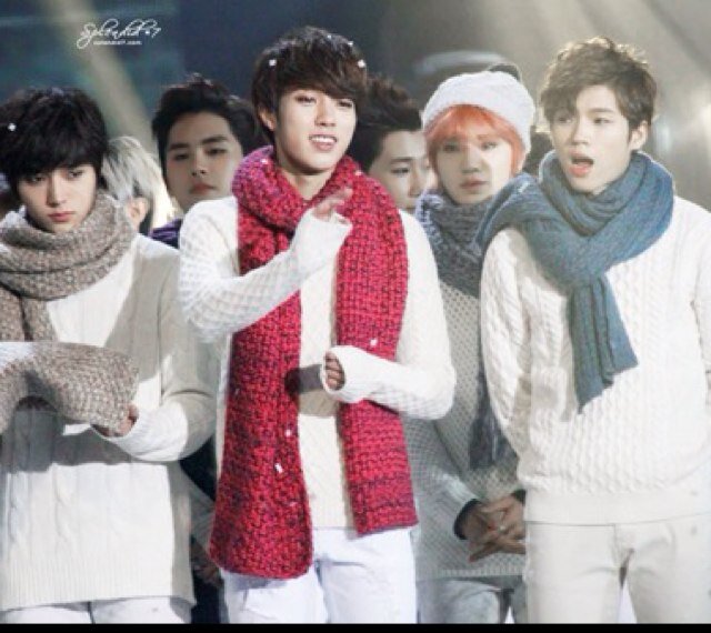 I love korean & k-pop ❤ Instgram: _mahaibr