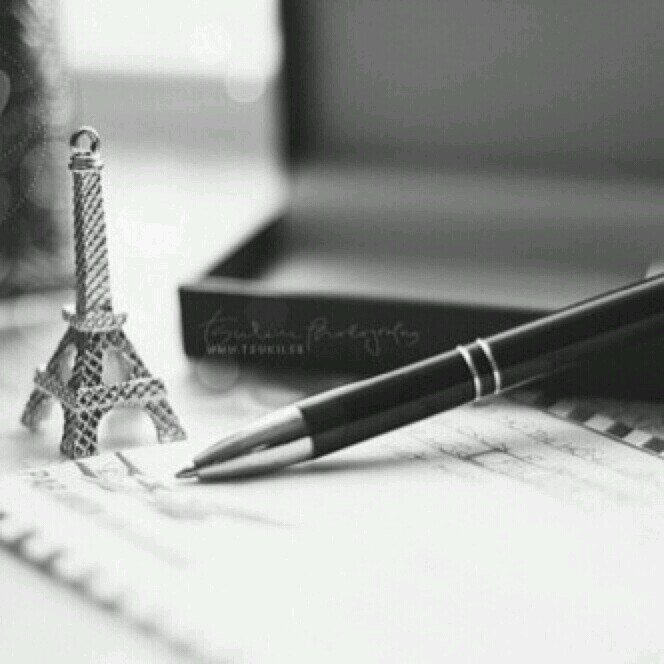 : في صمتي أشتاق لك ،، وب كلامي أقصدك ♡