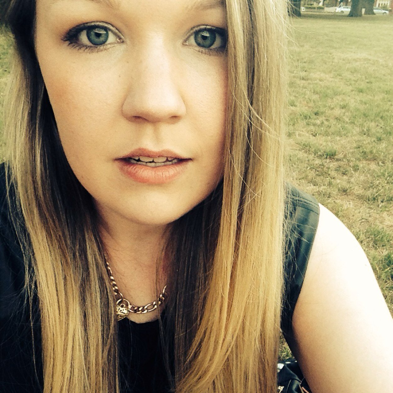 aimeeeking's profile picture. 