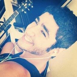 Learning from the past, and relate it to the future :) I am a guy directioner / 20  / my name is Khalil / model. I ship #niam