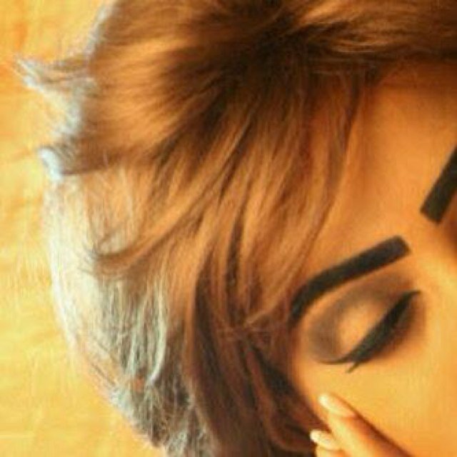 باسم الذي جعلك قربي ، أعيذك من قدر يبعدك عني ❤.