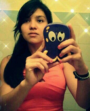 euu troco minha felicidade x um beijo seu.. euu troco meu destino pra viverr oo seuu!!! Siganmee y yoo less seguiree...