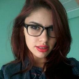 Rockeira , Potterhead , solteira , apaixonada pelo guns ♥ mas acima de tudo sou cristã .
