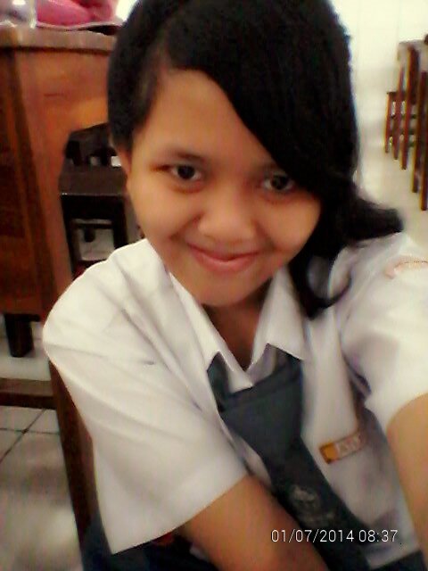 DheaYolita07's profile picture. 