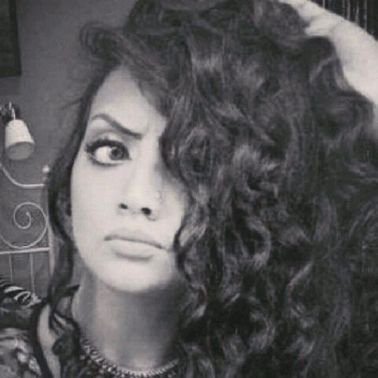 غيمه فيء سماء آلفتنه ♡.                                                                                          
                 ل آلشعر ذويقه :$