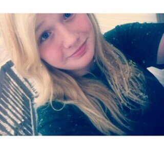 I'm Chloe! @JordanJansen followed 9/30/12 & @epdannyedge followed 9/25/12!!! Tino Coury followed 11/13/12!