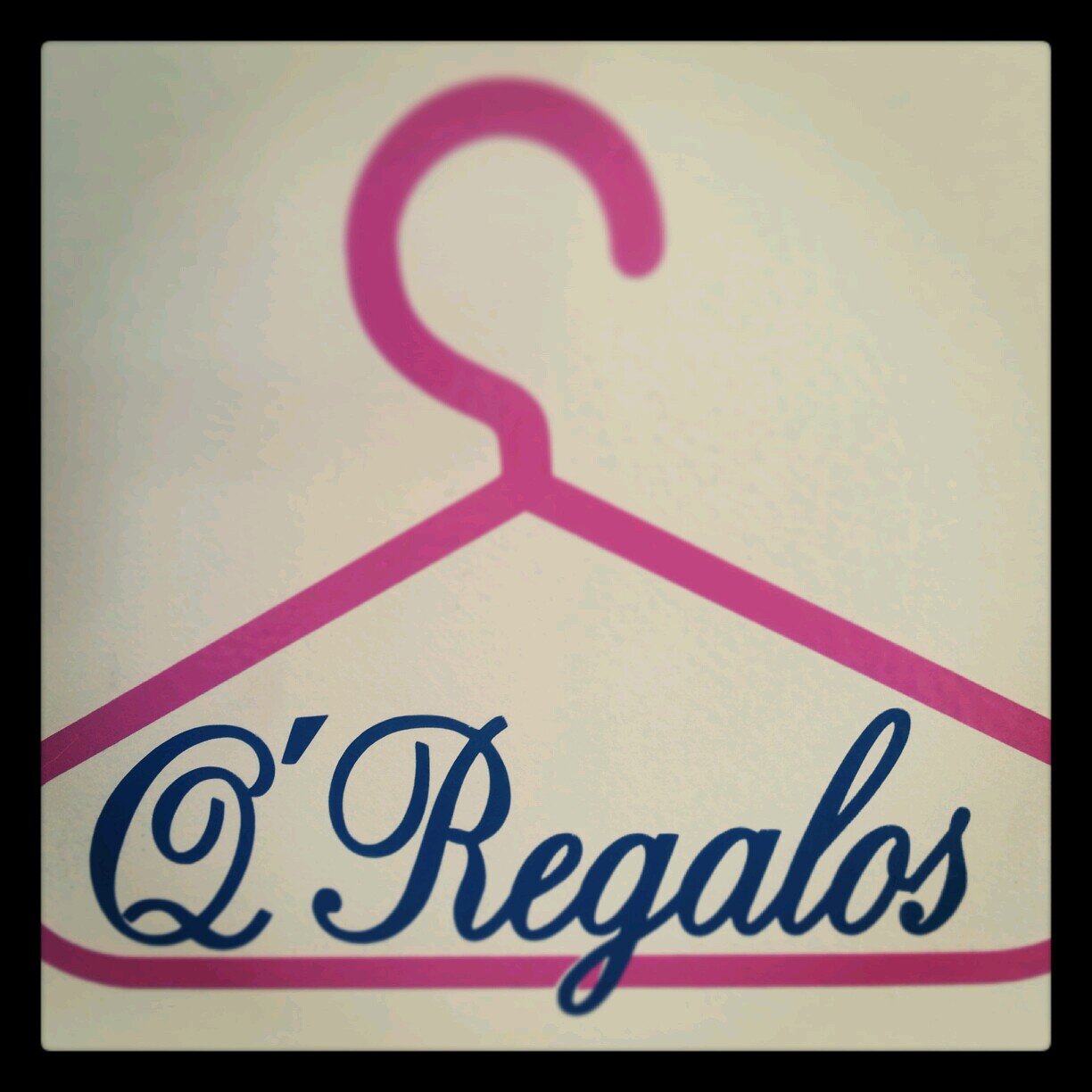 Grandes firmas ( E- ferri, Elite, Garni milano,Tiger,K-bas, Cacharel y mucho mas).  VISITANOS EN:C/ San Francisco n°29