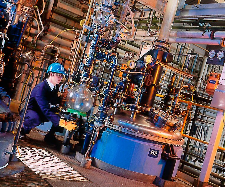 Robinson Brothers Ltd - custom & contract organic synthesis services from grams to multi-tonnes. Specialists in organo-sulfur and hydrogenation chemistry.