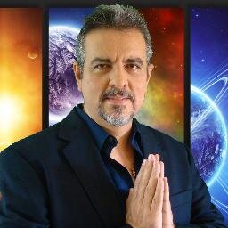Astrólogo internacional, Escritor,  Presentador en Canales de Estados Unidos y Colombia.