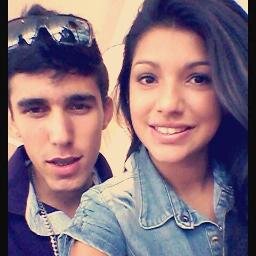 Aproveeite , cada momentto da sua viida , porque o tempo naao voltta , oque voltta é somentte a vontade de volta no tempo ! :\\~ ;D  nieery ღ guudin *-*